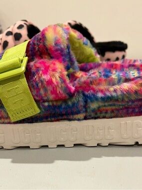 UGG Multicolor Fluff Strap Slide - Neon Detail - rare